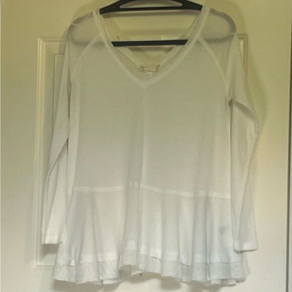 Altar'd State White Long Sleeve Peplum Top W/ Lace Detail Sz Medium - Picture 1 of 10
